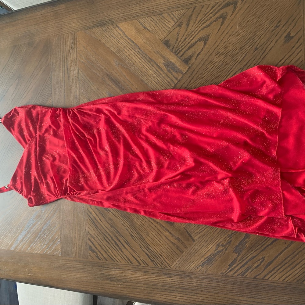 Sparkly, red dress